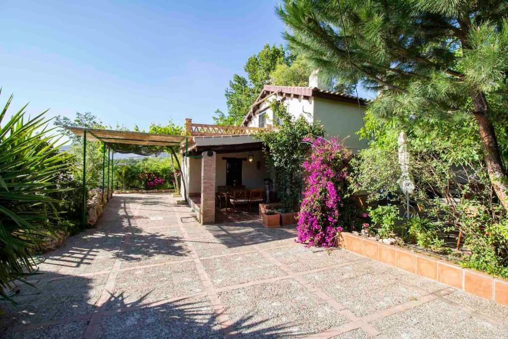 Casa Suryta Einzigartiges Bei Granada Holiday home *